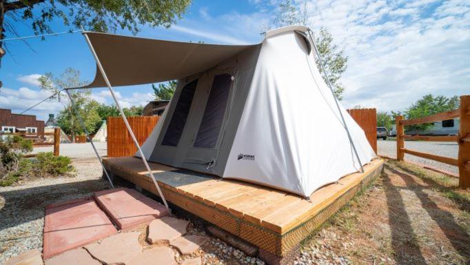 Funstays Glamping Setup Tent In Rv Park #1 Ok-T1 モアブ エクステリア 写真
